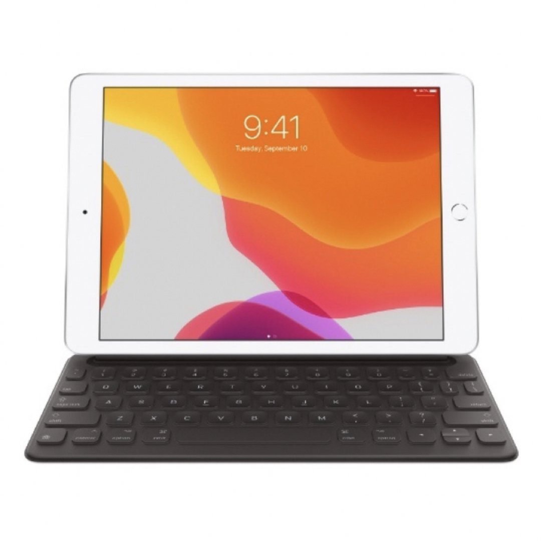 Apple(アップル)の新品未開封 iPad（第9世代）Smart Keyboard - 英語（US） スマホ/家電/カメラのPC/タブレット(その他)の商品写真