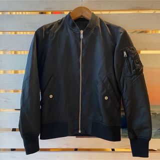 アルファインダストリーズ(ALPHA INDUSTRIES)のMA-1 黒　アルファインダストリーズ　リバーシブル　美品(ミリタリージャケット)