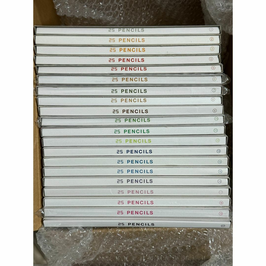 FELISSIMO(フェリシモ)の【全色・フルセット】　フェリシモ 500色　色鉛筆 エンタメ/ホビーのアート用品(色鉛筆)の商品写真