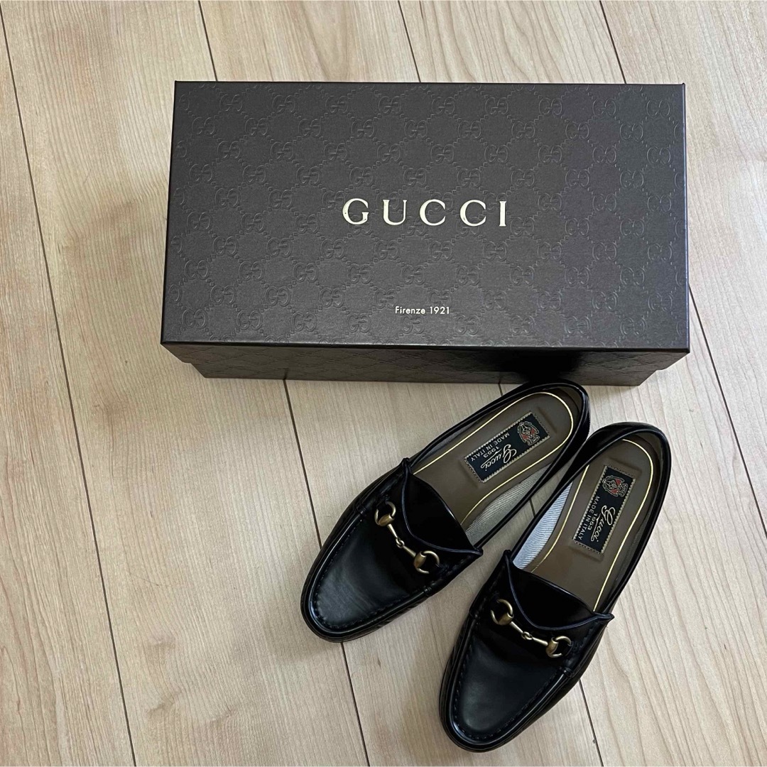 Gucci(グッチ)のGUCCI レディース　ローファー レディースの靴/シューズ(ローファー/革靴)の商品写真