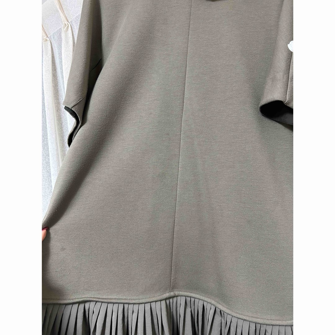 MONCLER - モンクレールワンピース 日本のMサイズ カーキの通販 MONCLER - モンクレールワンピース 日本のMサイズ カーキの通販