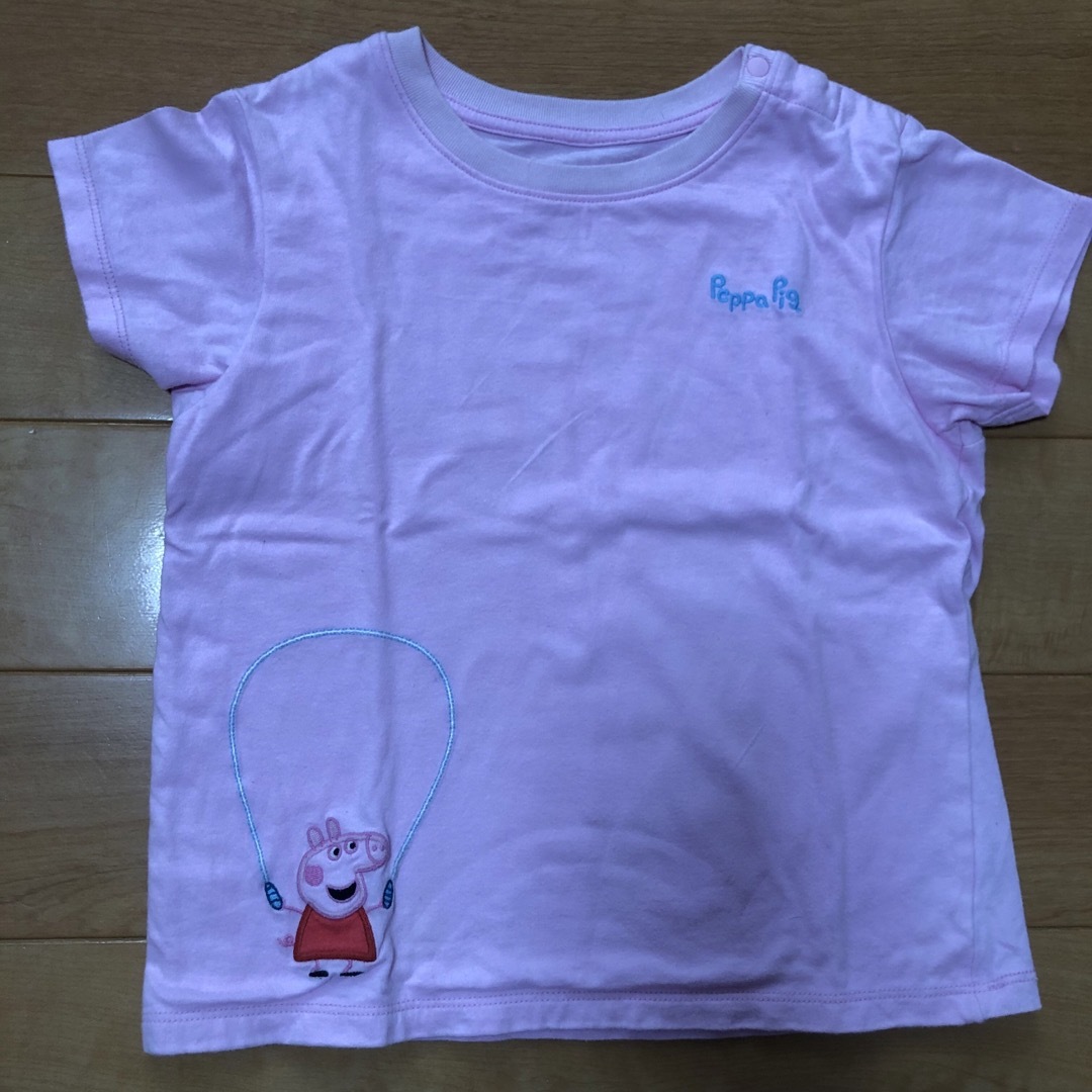 UNIQLO(ユニクロ)のペッパピッグ　Tシャツ  100サイズ キッズ/ベビー/マタニティのキッズ服女の子用(90cm~)(Tシャツ/カットソー)の商品写真
