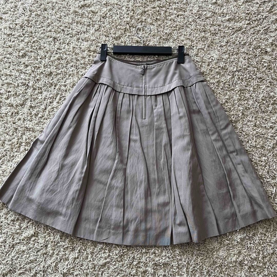 FOXEY(フォクシー)のフォクシー FOXEY 膝丈　スカート　38 ブラウン　茶色　モカ レディースのスカート(ひざ丈スカート)の商品写真