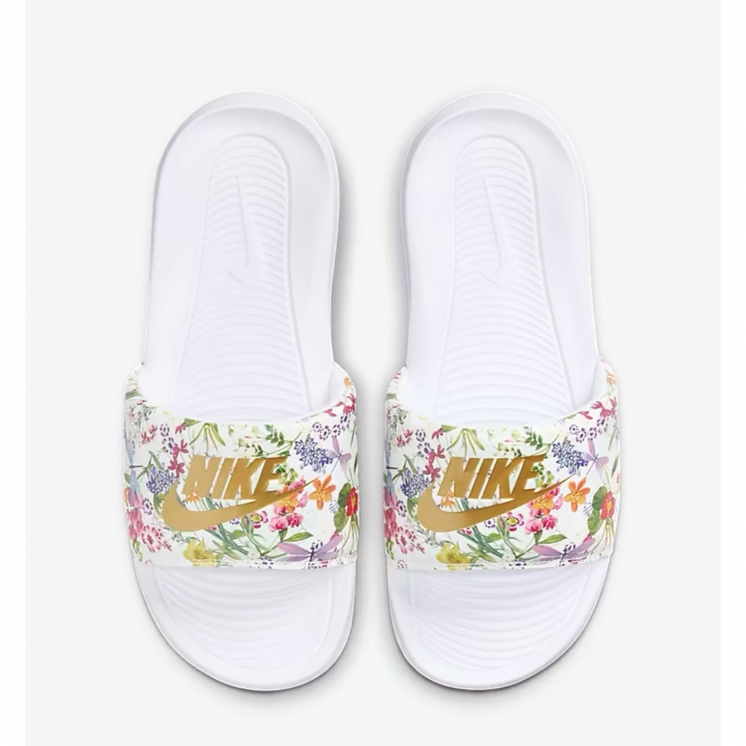 NIKE VICTORI ONE SLIDE/ビクトリワンスライド花柄　ベナッシ レディースの靴/シューズ(サンダル)の商品写真