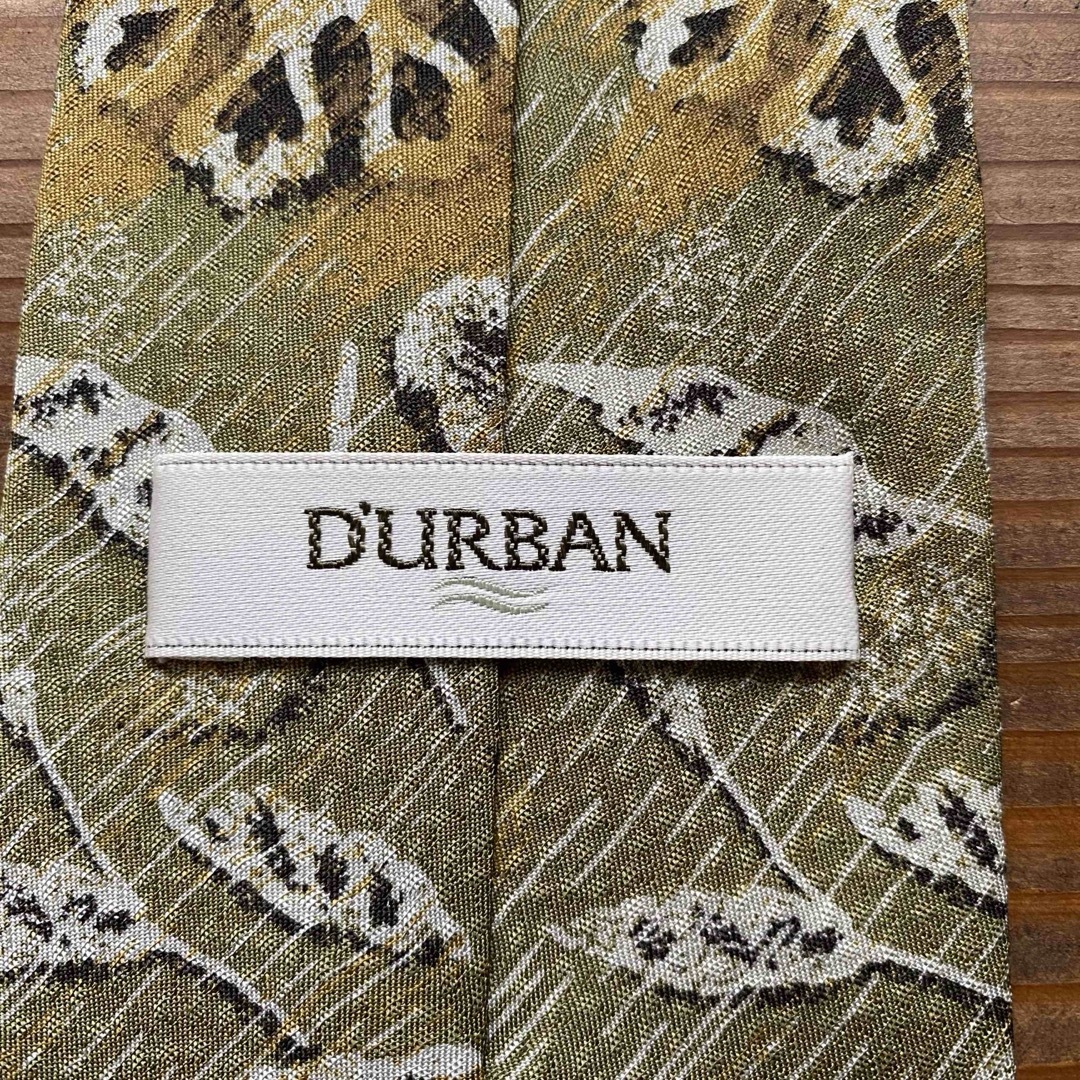 D’URBAN(ダーバン)のブランドネクタイ ダーバンうぐいす色 植物柄 絹100％ 古着 16 メンズのファッション小物(ネクタイ)の商品写真