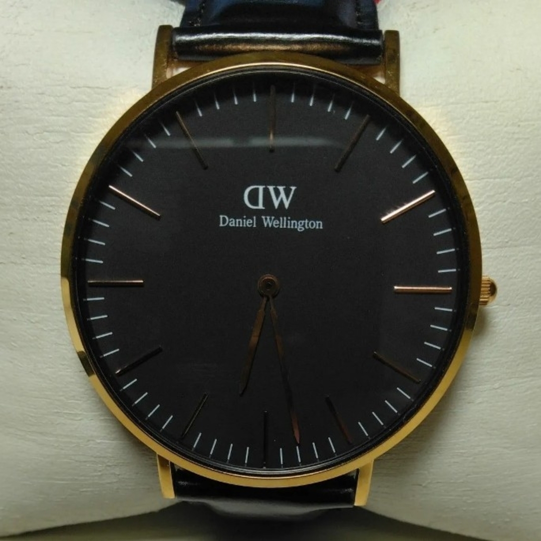 Daniel Wellington(ダニエルウェリントン)のダニエルウェリントン クラシック シェフィールドクオーツ腕時計 B40R14 メンズの時計(腕時計(アナログ))の商品写真