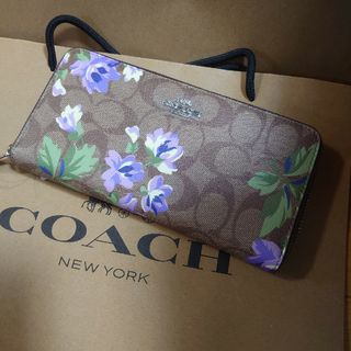 COACH　長財布　新品　未使用　レディース　花柄