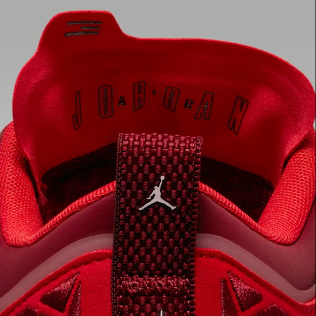 Jordan Brand（NIKE）(ジョーダン)のNIKE AIR JORDAN 37 DV9989-601 26.5cm メンズの靴/シューズ(スニーカー)の商品写真