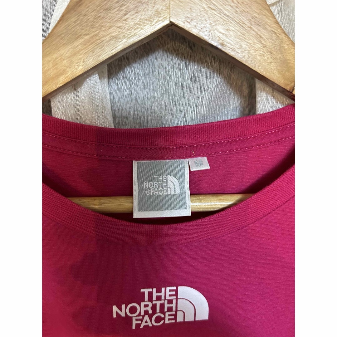 THE NORTH FACE(ザノースフェイス)のノースフェイス　Tシャツ　ピンク　Mサイズ レディースのトップス(Tシャツ(半袖/袖なし))の商品写真