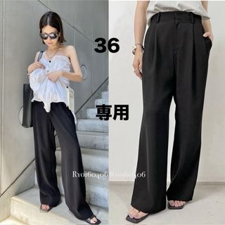 アパルトモンドゥーズィエムクラス(L'Appartement DEUXIEME CLASSE)の23SS⭐️33000円／美品／アパルトモン タックワイドパンツ／36／ブラック(カジュアルパンツ)