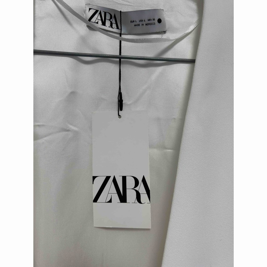 ZARA(ザラ)の新品　ZARA ノーカラー　ケープジャケット レディースのジャケット/アウター(ノーカラージャケット)の商品写真