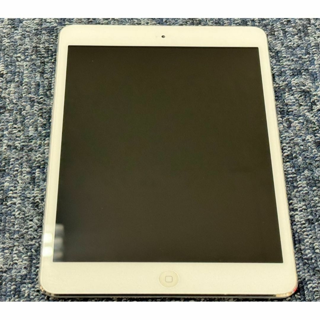 Apple(アップル)のiPad mini 第1世代 16GBシルバー MD531ZP/A 香港版 スマホ/家電/カメラのPC/タブレット(タブレット)の商品写真