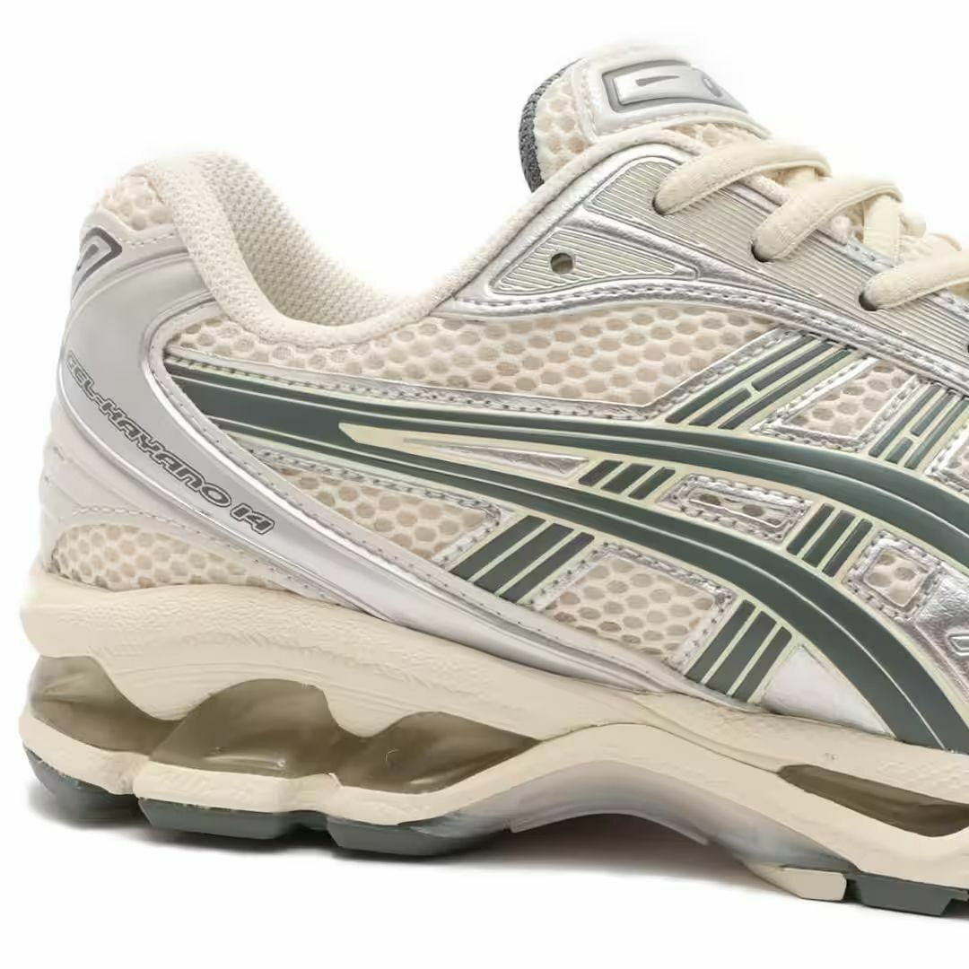 asics(アシックス)のゲルカヤノ 新品 gel kayano oyster cream 27 箱付き メンズの靴/シューズ(スニーカー)の商品写真