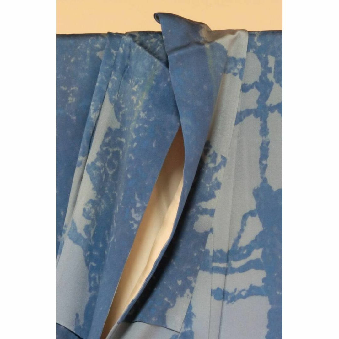 【Q0845】ＢＢお仕立て上がり正絹小紋　ブルー地に幾何学模様 レディースの水着/浴衣(着物)の商品写真
