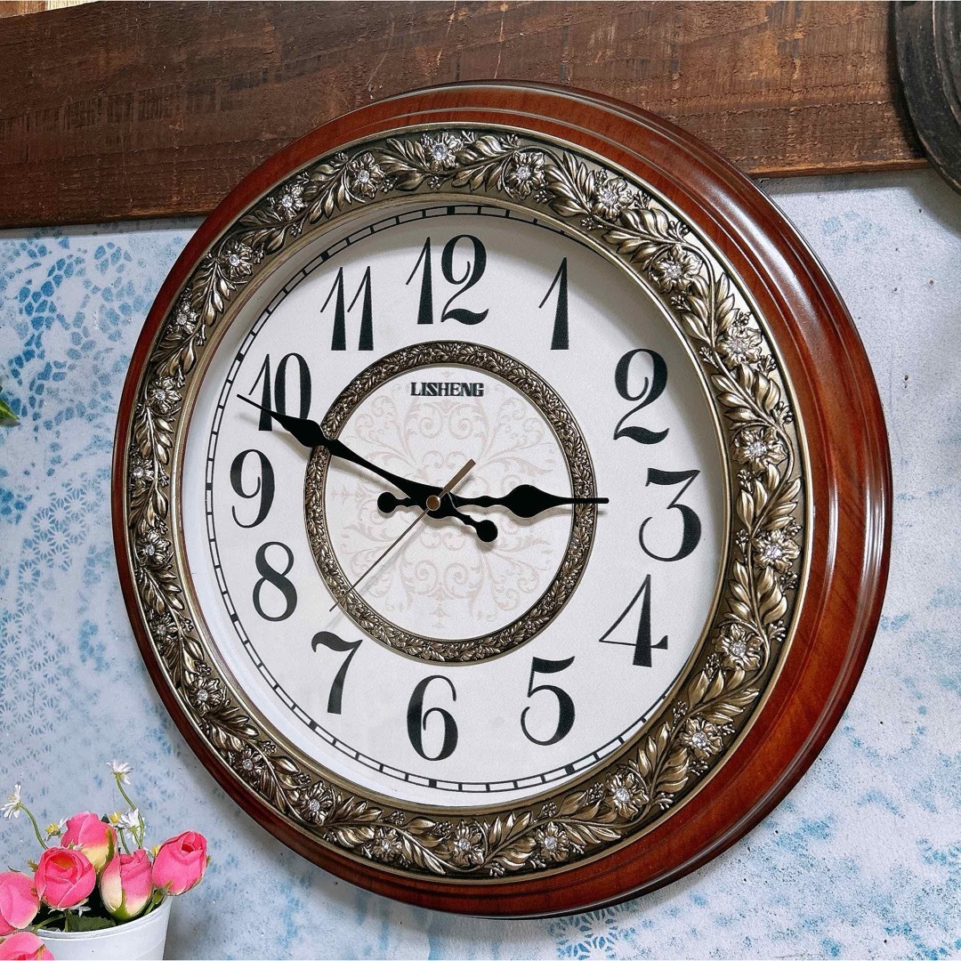 アンティーク雑貨  Victorian  ウォールクロック ラウンド 壁掛時計  インテリア/住まい/日用品のインテリア小物(掛時計/柱時計)の商品写真