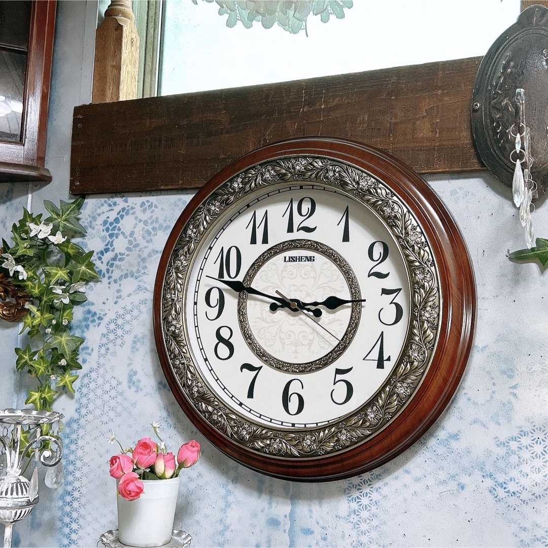 アンティーク雑貨  Victorian  ウォールクロック ラウンド 壁掛時計  インテリア/住まい/日用品のインテリア小物(掛時計/柱時計)の商品写真