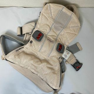 ベビービョルン(BABYBJORN)のベビービョルン　抱っこひも メッシュONE KAI Air ワンカイエアー(抱っこひも/おんぶひも)