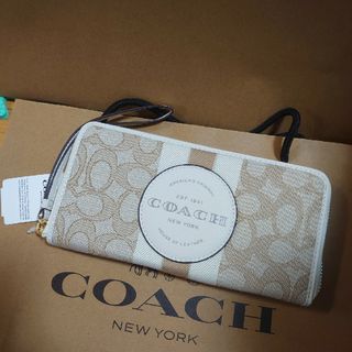 コーチ(COACH)のCOACH　長財布　新品　未使用　レディース(財布)