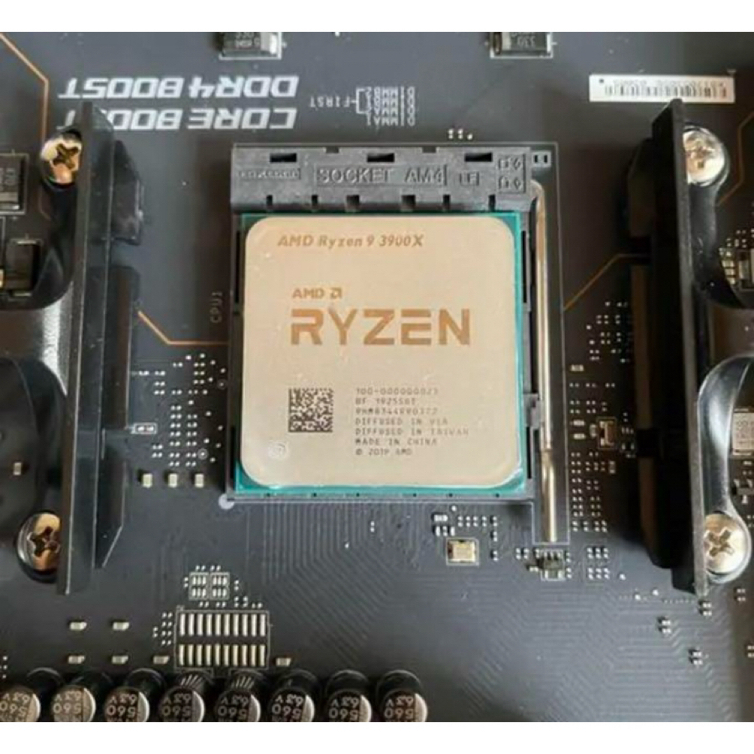美品 AMD Ryzen 9 3900X 付属品クーラー未使用 日本国内正規品 美品 AMD Ryzen 9 3900X 付属品クーラー未使用 日本国内正規品