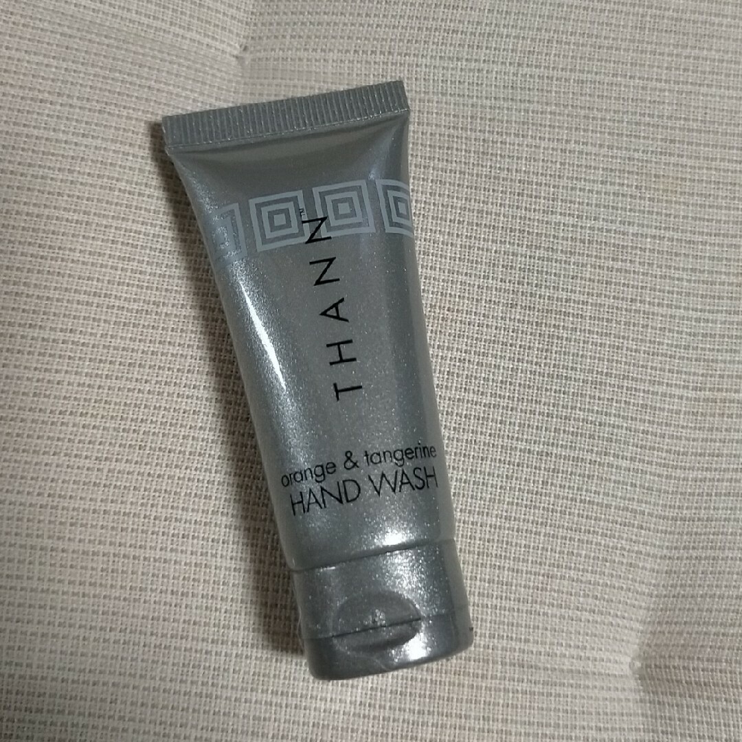 MUJI (無印良品)(ムジルシリョウヒン)の無印良品 アルガンオイル30ml　おまけ付き コスメ/美容のボディケア(ボディオイル)の商品写真