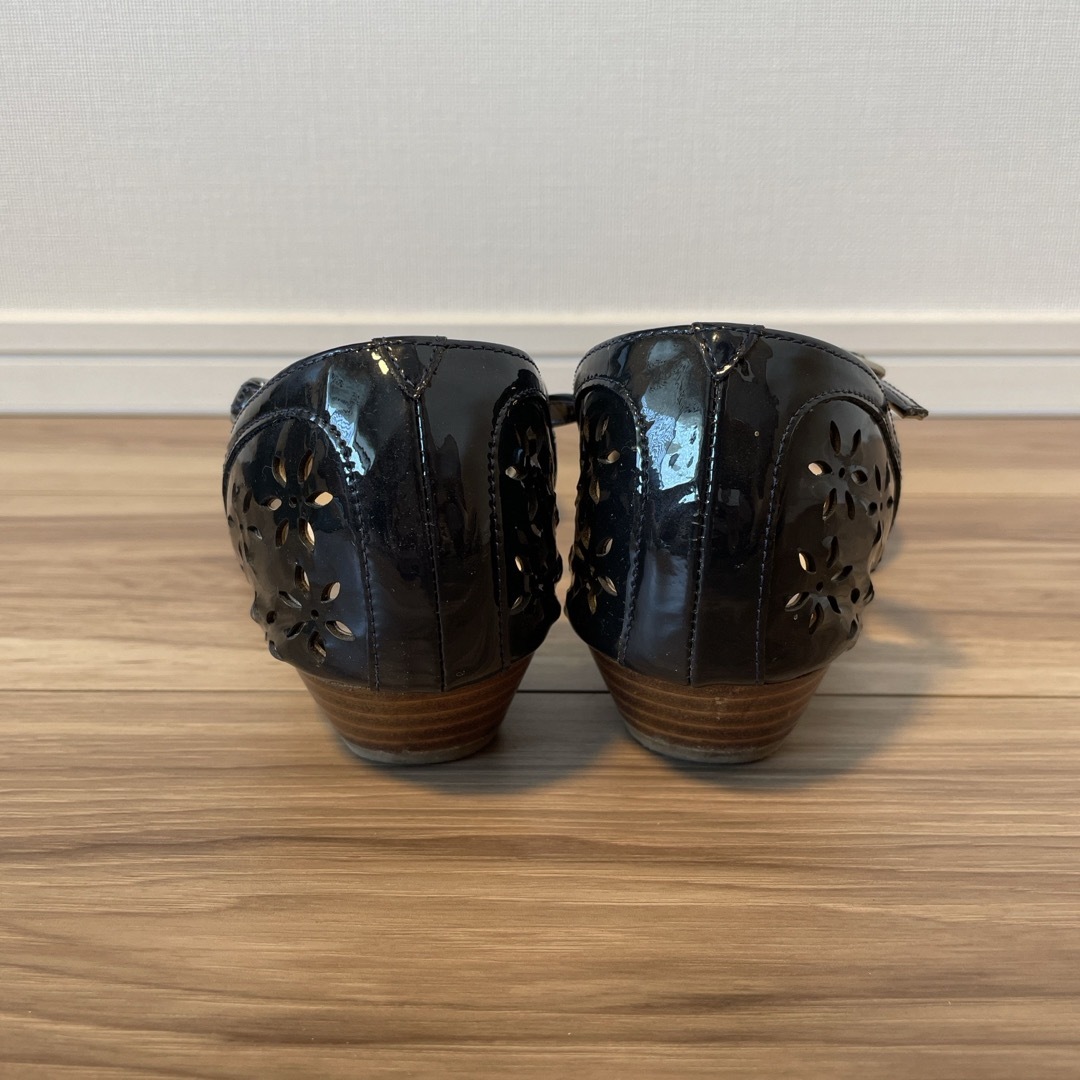 unReef(アンリーフ)のunReef　サンダル　ネイビー　24.5cm レディースの靴/シューズ(サンダル)の商品写真