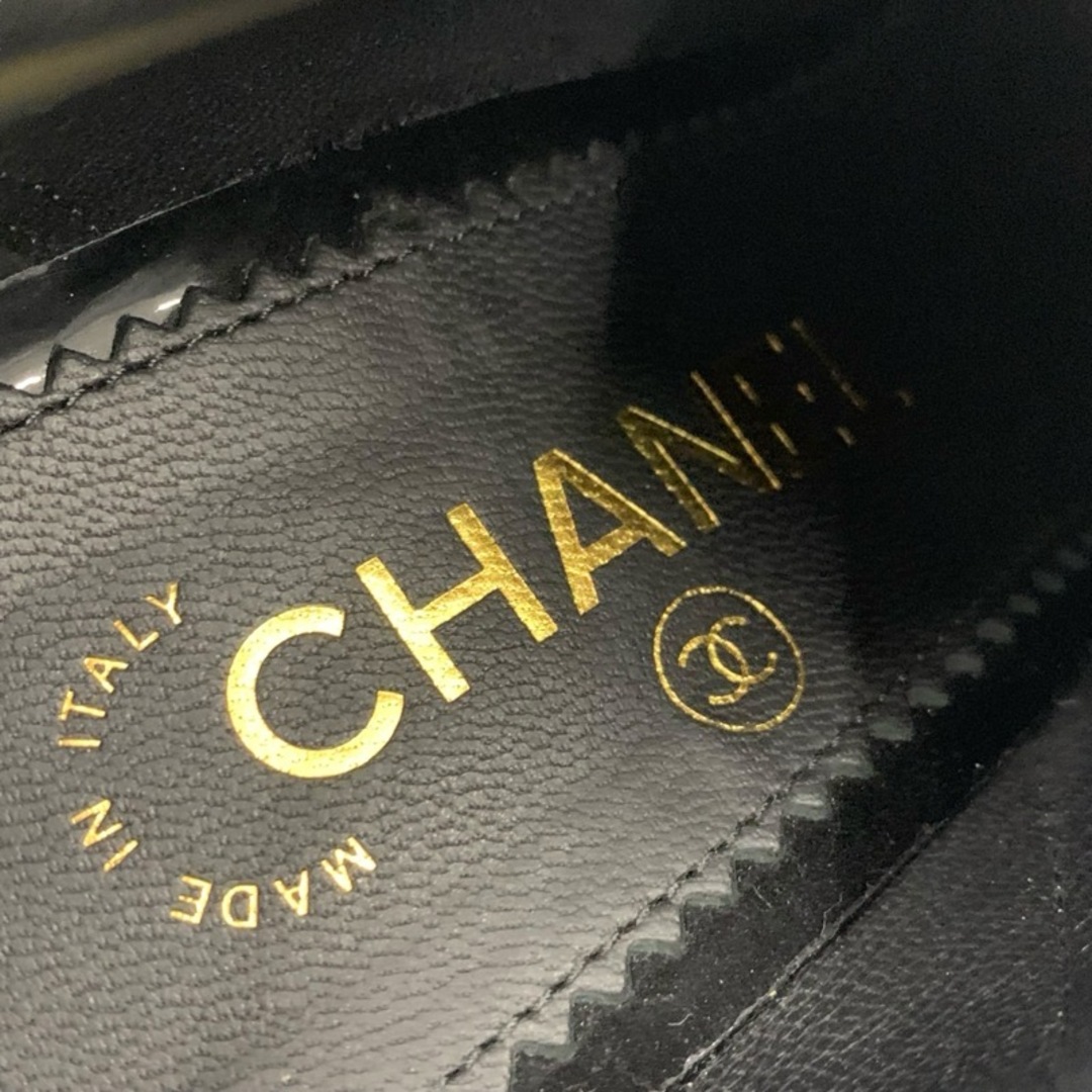 CHANEL(シャネル)のシャネル CHANEL ブーツ ショートブーツ 靴 シューズ レザー パテント ブラック 黒 ココマーク ブーティ レディースの靴/シューズ(ブーティ)の商品写真