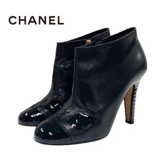 シャネル(CHANEL)のシャネル CHANEL ブーツ ショートブーツ 靴 シューズ レザー パテント ブラック 黒 ココマーク ブーティ(ブーティ)