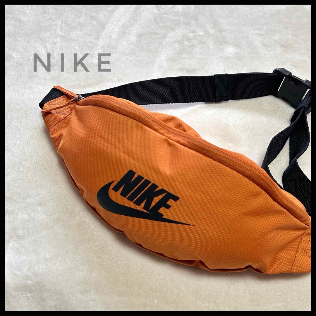 NIKE(ナイキ)のNIKE ナイキ　ビッグロゴ　ボディバッグ　くすみオレンジ　スポーツMIX メンズのバッグ(ボディーバッグ)の商品写真