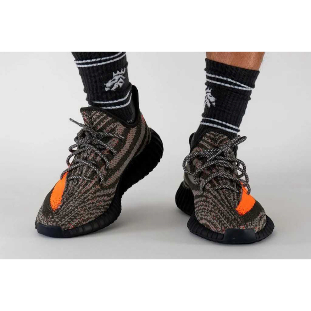 YEEZY(adidas) - Yeezy Boost 350 V2 carbon belugaの通販 by YEEZY(adidas) - Yeezy Boost 350 V2 carbon belugaの通販 by