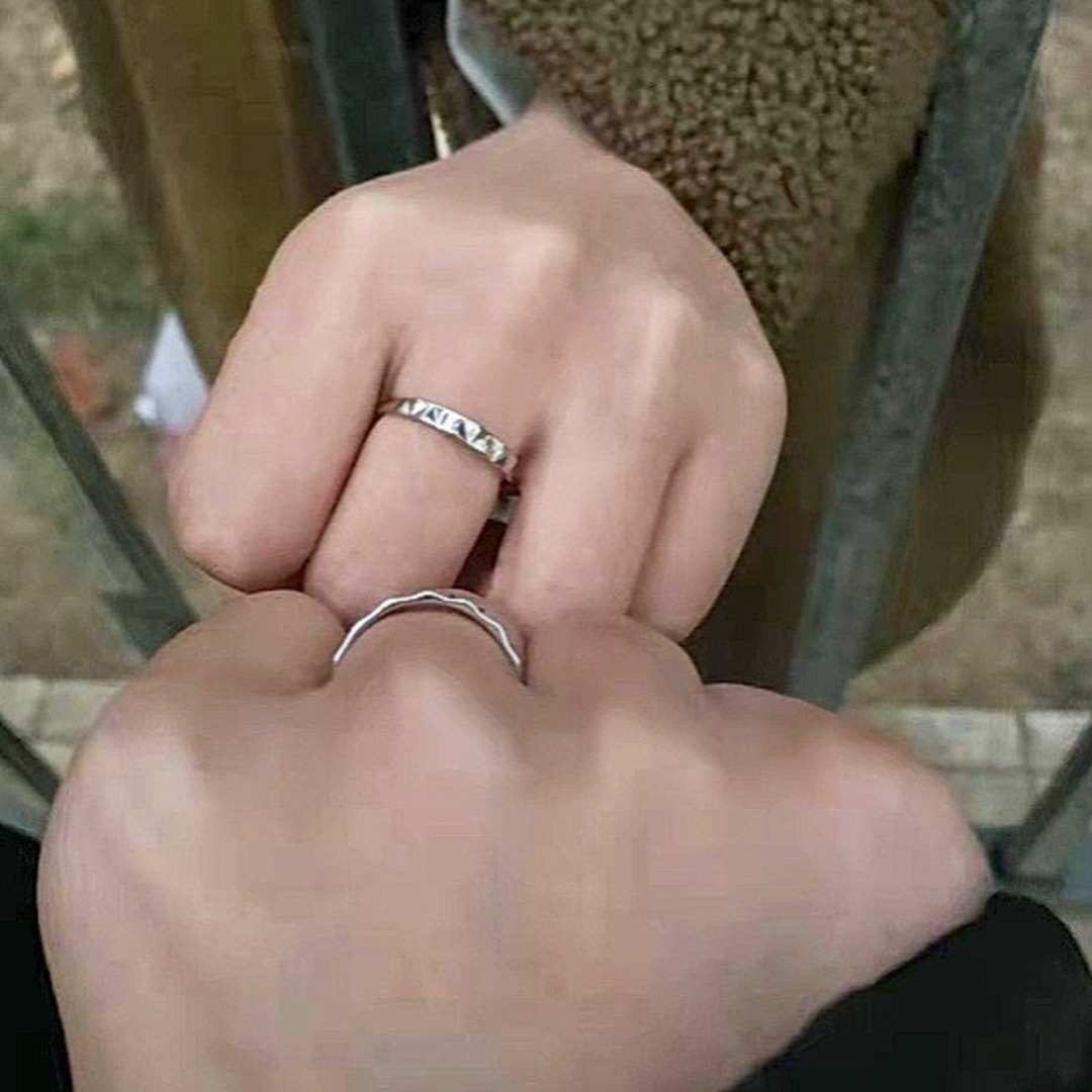 【在庫僅か】　恋人　カップル　男女　ペアリング　指輪　リング　シンプル　シルバー レディースのアクセサリー(リング(指輪))の商品写真