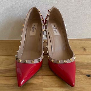 ヴァレンティノ(VALENTINO)のvalentino＊ロックスタッズパンプス　赤　36ハーフ(ハイヒール/パンプス)