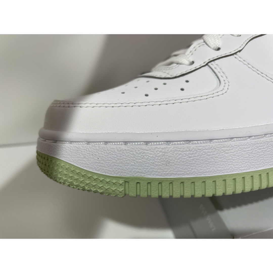 NIKE(ナイキ)の【新品】Nike GS Air Force 1 ホワイト/ハニーデュー  レディースの靴/シューズ(スニーカー)の商品写真