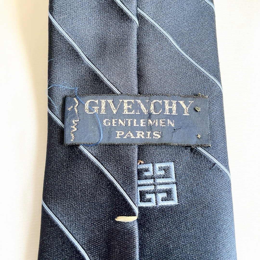 GIVENCHY(ジバンシィ)のGIVENCHY★ブルー★レジメンタル柄★総ポリ★フランス製★ネクタイ★8.5 メンズのファッション小物(ネクタイ)の商品写真