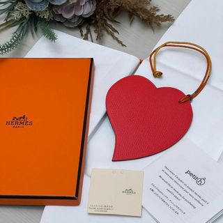 エルメス(Hermes)のHERMES エルメス プティアッシュ ハート レッド レザー チャーム(チャーム)