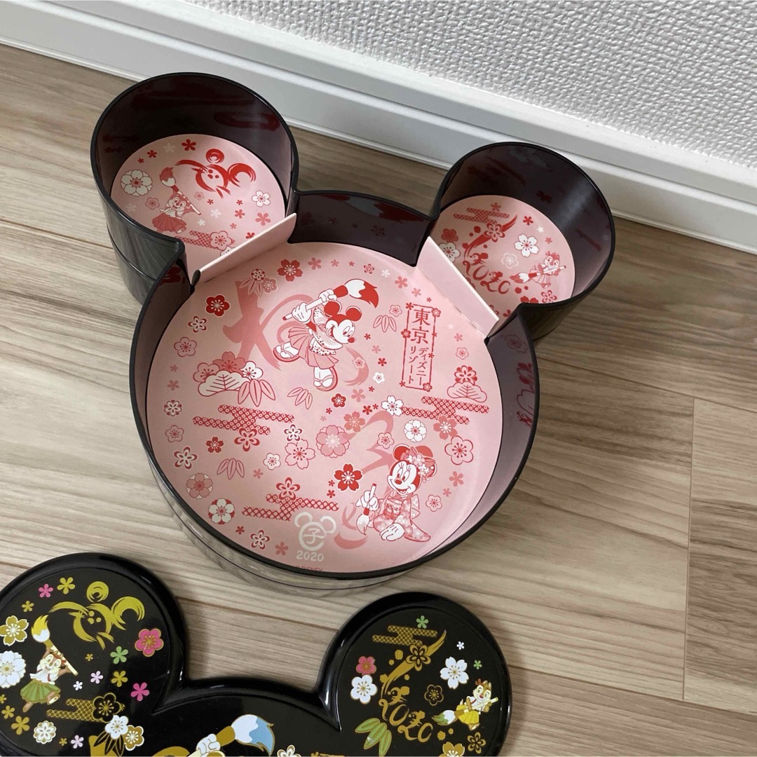 Disney(ディズニー)の東京ディズニーリゾート 重箱 2020 お弁当箱 運動会 お重 遠足 お菓子入れ インテリア/住まい/日用品のキッチン/食器(弁当用品)の商品写真