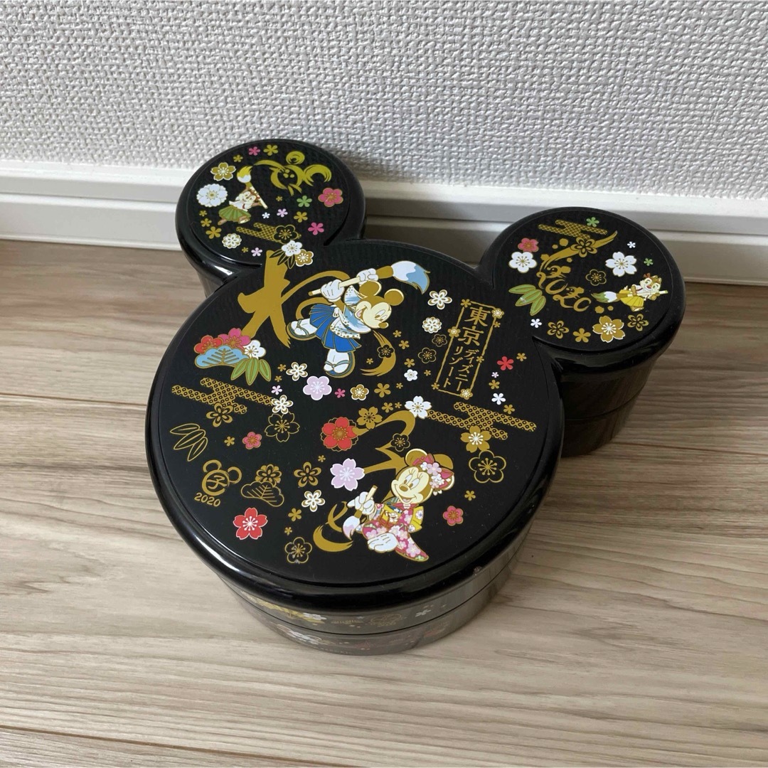 Disney(ディズニー)の東京ディズニーリゾート 重箱 2020 お弁当箱 運動会 お重 遠足 お菓子入れ インテリア/住まい/日用品のキッチン/食器(弁当用品)の商品写真