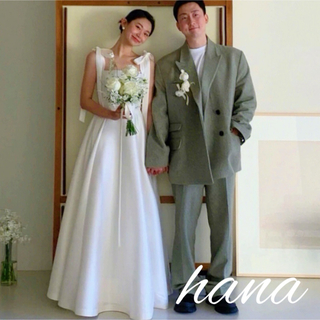 高級サテンドレス　花嫁　韓国　ウェディングドレス　前撮り　フォト　結婚式　二次会(ウェディングドレス)