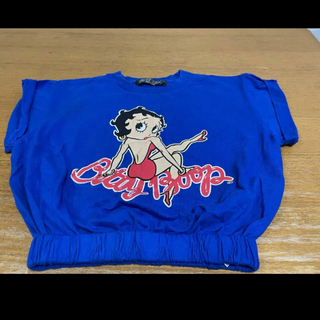 ベティブープ(Betty Boop)のBetty Boop クロップド丈　カットソー(Tシャツ(半袖/袖なし))