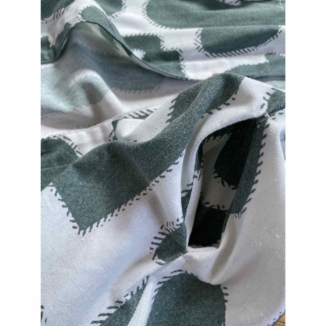 merlot(メルロー)のメルロー　merlot サボン柄　羽織り　カーディガン レディースのトップス(カーディガン)の商品写真