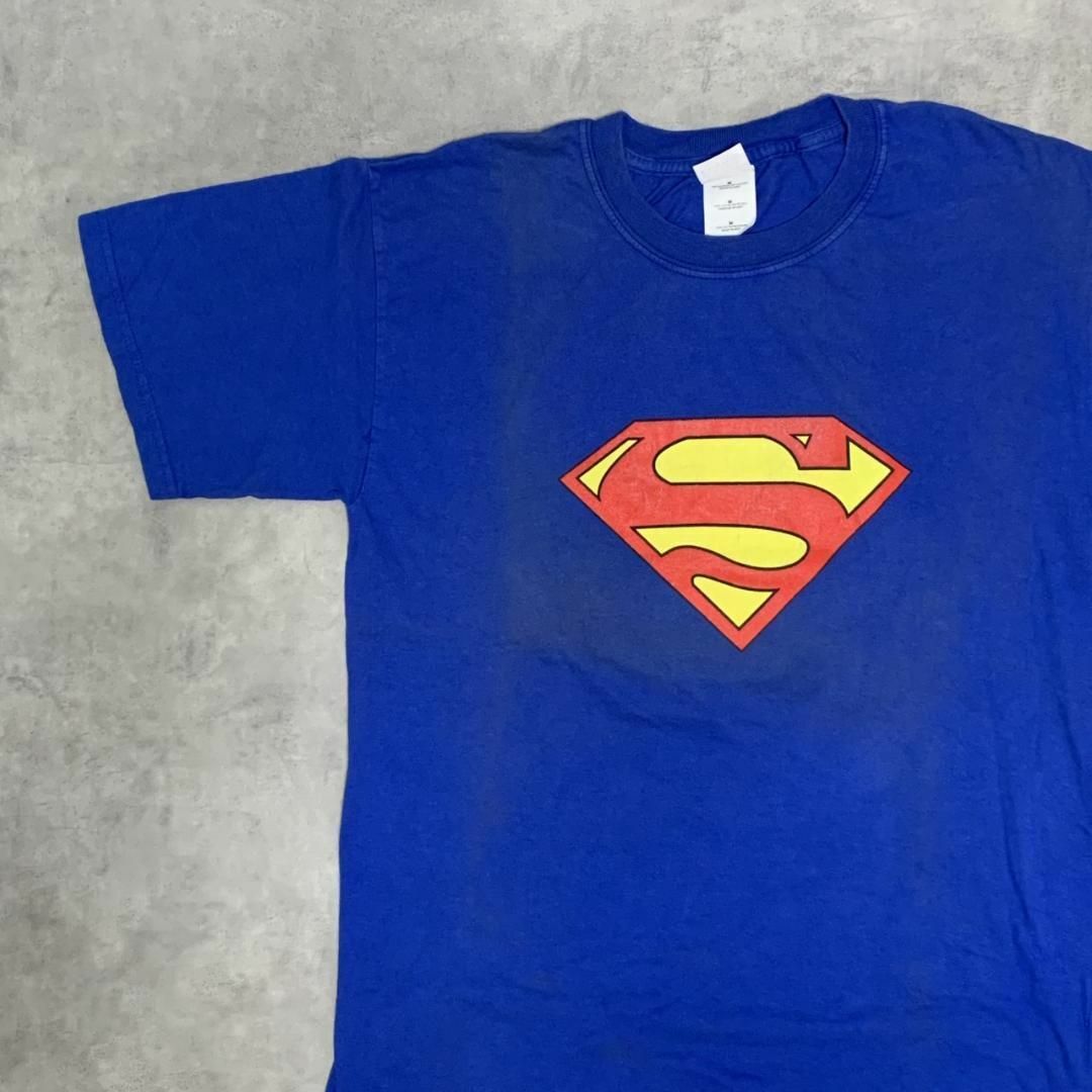 【SuperMan】スーパーマン ブルーTシャツ 両面プリント Mサイズ メンズのトップス(Tシャツ/カットソー(半袖/袖なし))の商品写真