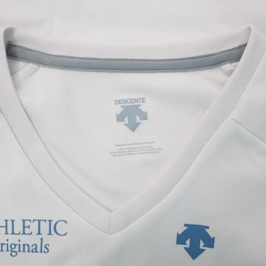 DESCENTE(デサント)のデサント DESCENTE Vネック ロゴプリント メッシュ Tシャツ L レディースのトップス(カットソー(半袖/袖なし))の商品写真