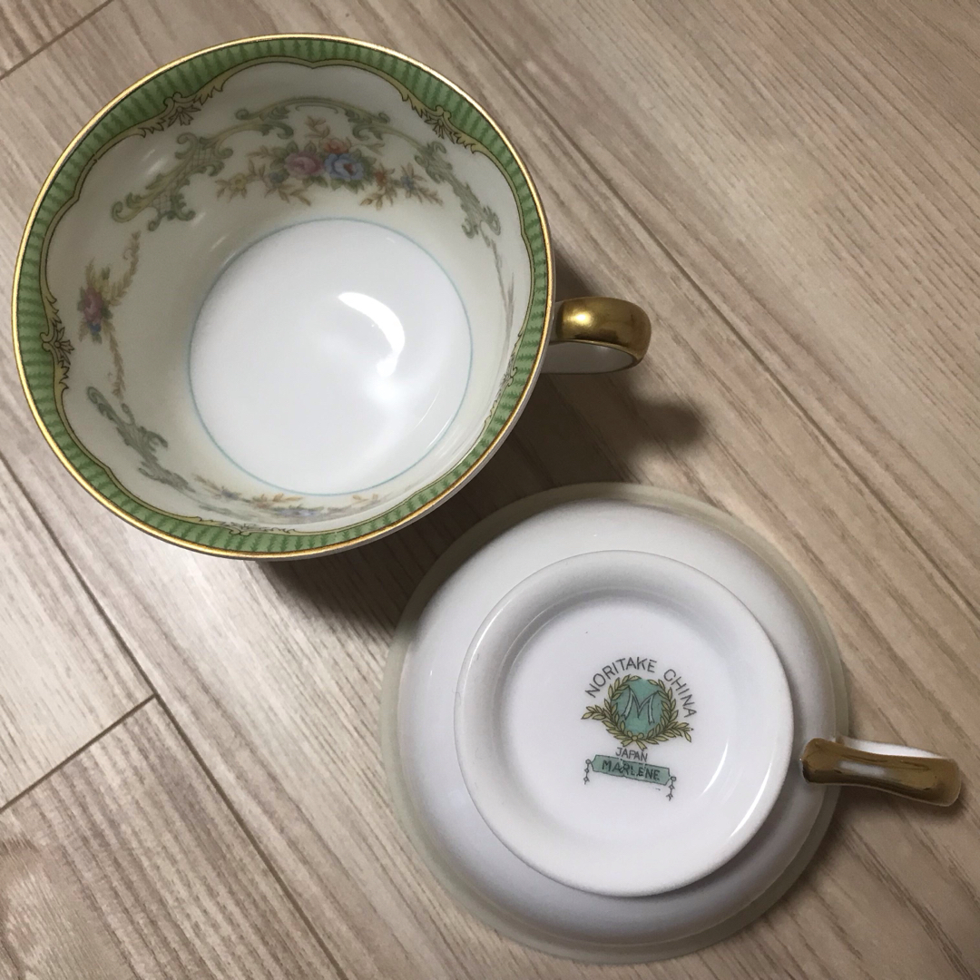 Noritake(ノリタケ)のノリタケ　月桂樹M印　マレーネ　カップ＆ソーサー　2客セット インテリア/住まい/日用品のキッチン/食器(食器)の商品写真