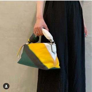 DRIES VAN NOTEN(ハンドバッグ)のフリマアイテム一覧 DRIES VAN NOTEN(ハンドバッグ)のフリマアイテム一覧