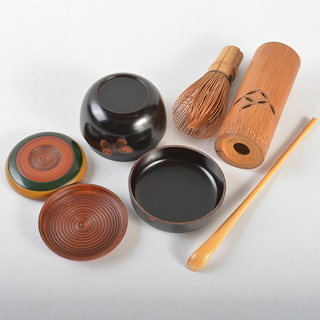 茶道具 利休茶箱 赤絵竹花文 茶碗 棗など 八点 一式 袱紗付 M 茶道具 利休茶箱 赤絵竹花文 茶碗 棗など 八点 一式 袱紗付 M