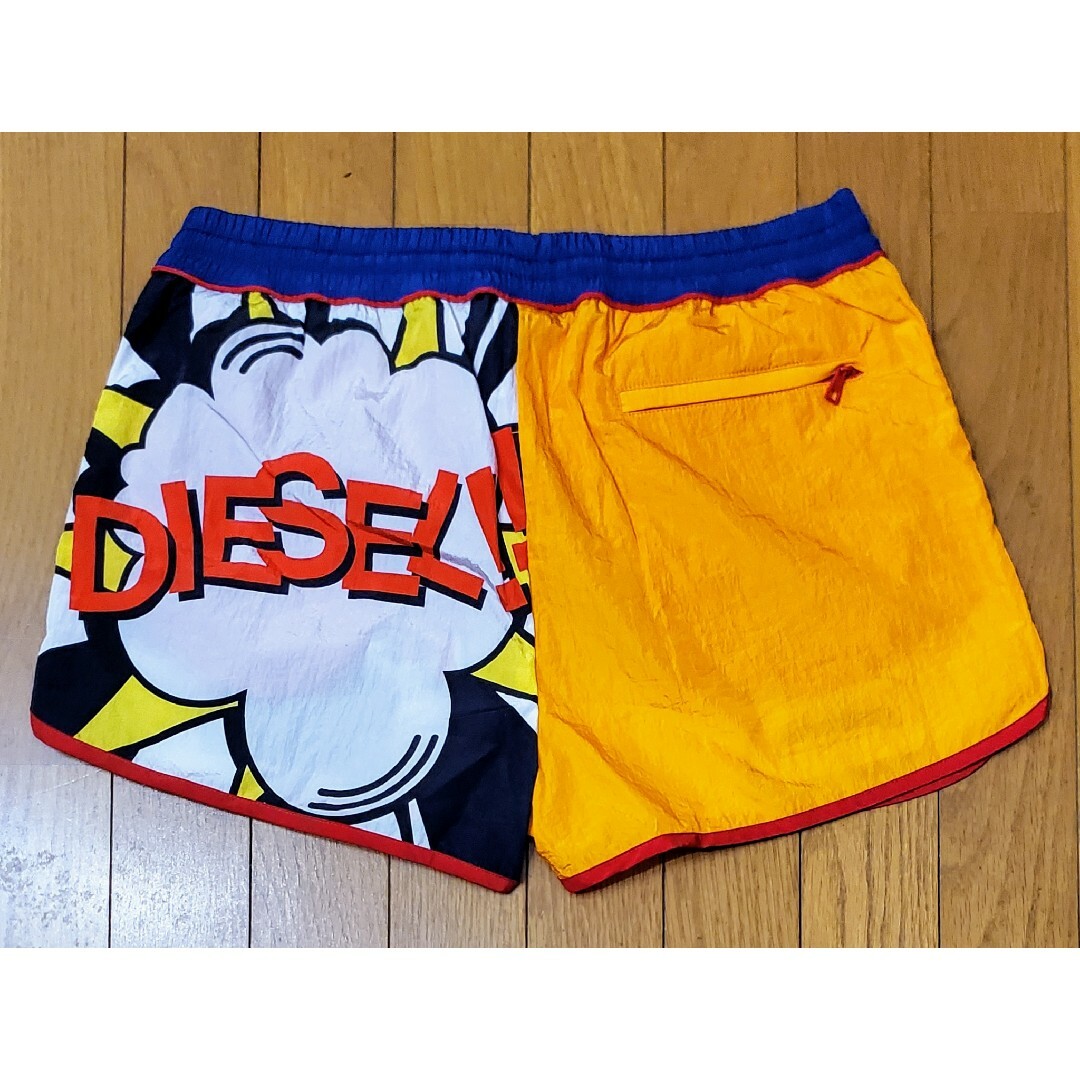 DIESEL(ディーゼル)のディーゼル　新品　メンズ　スイムウェア(コミック/オレンジS) メンズの水着/浴衣(水着)の商品写真