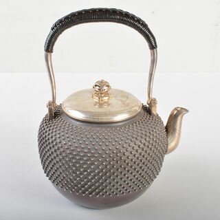 煎茶道具　純銀製　玉霰打出　銀瓶　湯沸し　約494g　B　R7185(金属工芸)