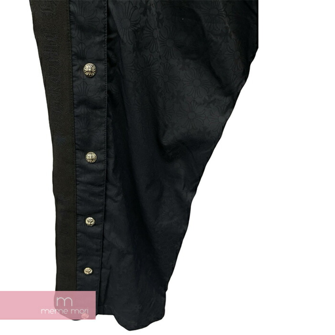 Chrome Hearts(クロムハーツ)のCHROME HEARTS Cemetery Cross Nylon Pants クロムハーツ セメタリークロスナイロンパンツ 総柄 ロゴプリント クロスボール ホースシューロゴ 裏地スウェット生地 ネイビー×ブラック×ホワイト サイズXL【240515】【新古品】【me04】 メンズのスーツ(スラックス/スーツパンツ)の商品写真