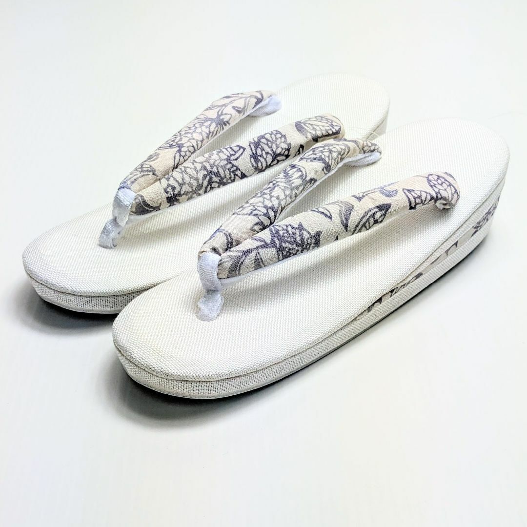 和装 草履 亜麻草履 夏用 カジュアル 白 フリーサイズ w43-4 レディースの靴/シューズ(下駄/草履)の商品写真