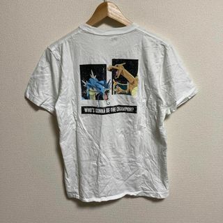 ポケモン(ポケモン)のポケモン　ユニクロ　コラボ　Tシャツ リザードン　ギャラドス　プリント　白　M(Tシャツ/カットソー(半袖/袖なし))