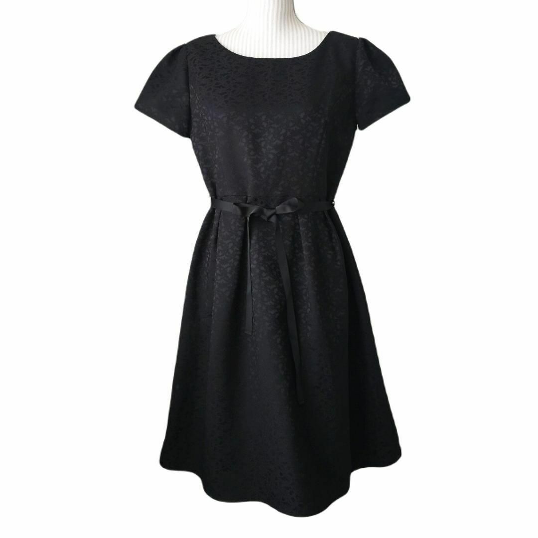 半袖　美シルエット　ドレス　ワンピース　黒　大きいサイズ　13号　XL　結婚式 レディースのフォーマル/ドレス(その他ドレス)の商品写真